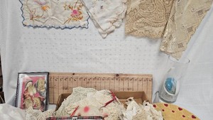 Lot of Lace Hankies, Napkins, Etc
