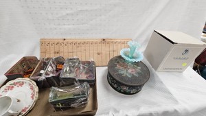 Fenton Mini Epergne, Toy Tin House Accessories and More