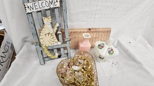 Handpainted Milk Glass Candy Dish, Late 50s, Cat Dcor, Wire Basket