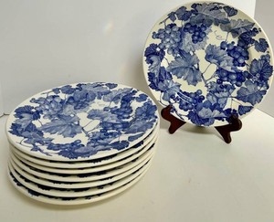 Crael & Barrel Grapes 10-Inch Plates (Lot of 8)