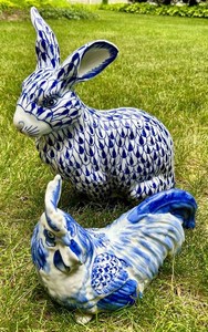 Blue & White Ceramic Rabbit & Rooster Figurines Mixed Lot