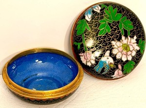 Cloisonne Pill Box 2.5 Inch