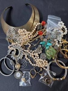 Bulova & Ciner Watch and Jewelry Mixed Lot
