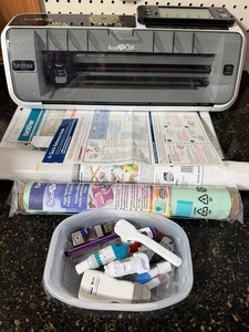 Brother ScanNCut Electronic Cutting Machine With Mats & Accessories