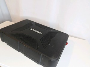 Kicker 11HS8 Hideaway compact powered subwoofer, 150-watt RMS amplifier and an 8-inch subwoofer-Untested