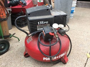 PORTER CABLE 2 HP - 6 Gal Air Compressor 2.6 SCFM