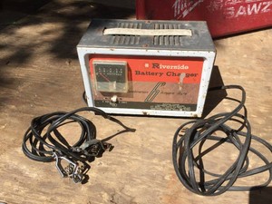 6V12V Battery Charger