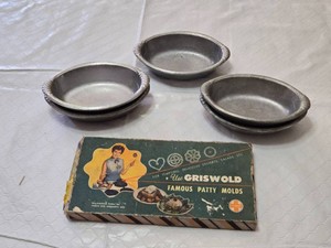 Griswold Patty Molds and Aluminum Dishes Set