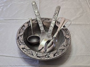 Wilton Silver Floral Engraved Bowl with Serving Utensils
