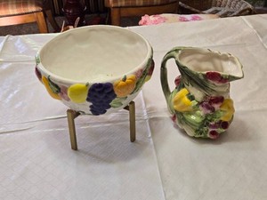 Sheng Peng Ceramic Bowl and Pitcher Set with Fruit Motif