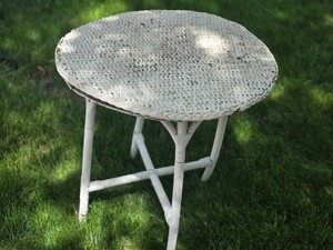 White Round Wicker Table, 28-inch Diameter, 29-inch Height
