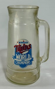 1987 World Series Champions Minnesota Twing Peanuts Glass - Baseball