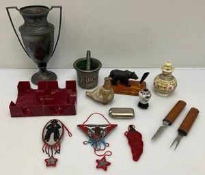 Group Of Vintage Items
