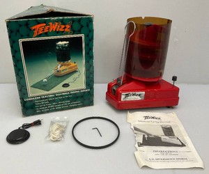 Vintage Battery Operated TEE WIZZ Cordless Electric Golfball Teeing Device In Original Box