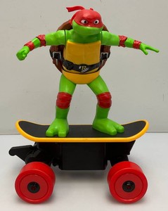 Collectible Teenage Mutant Ninja Turtles Rapheal Cowabunga Skate 13 RC (Missing Remote)