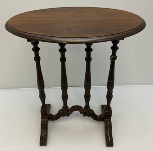 Small Oval Mahogany Spindle Side Table (REPAIRED) 12 x 20 x 22