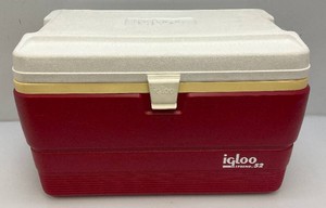 Like New Igloo Legend 52 Cooler With Molded Fish Ruler 14 x 15 x 24
