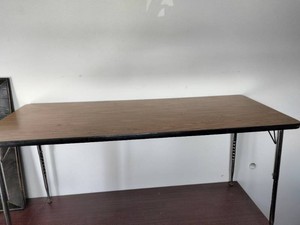 Flash Furniture activity table features a rectangular oak laminate top and adjustable chrome legs
