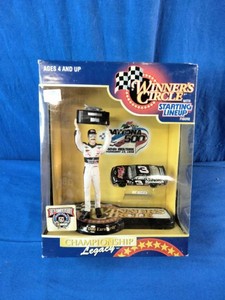 Winners Circle 1998 Daytona 500 Champion Dale Earnhardt action figure set,