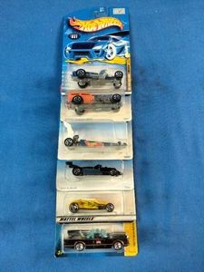This Hot Wheels 5-pack features a classic Batmobile at the bottom.