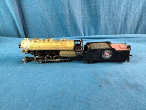 Bachmann Great Northern 2-8-0 Consolidation Steam Locomotive and Tender bearing the road number 1257