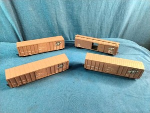 Athearn Blue Box HO Scale model trains.