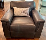Digio Leather Chair With Pillow - Matches lot 2
