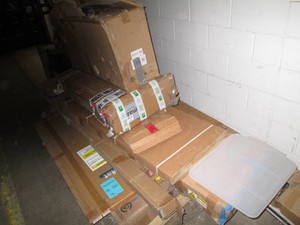 Pallet of assorted blinds, furnitur...