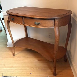 DR - Vintage Oak Accent Table