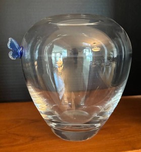 LR - Waterford Crystal Borboletta Vase with Butterfly Accent