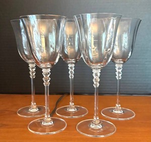 K - Set of 5 Mikasa Sonata Wine Glasses