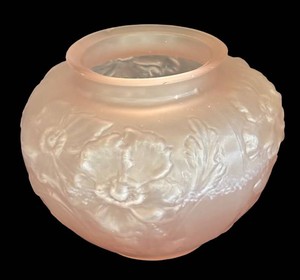 DR - Vintage Tiffin Pink Frosted Art Deco Vase