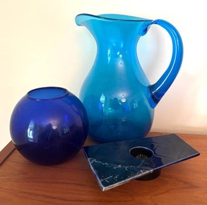 P - Blue Glass Pitcher, Vase & Floral Frog 9in Mixed Lot