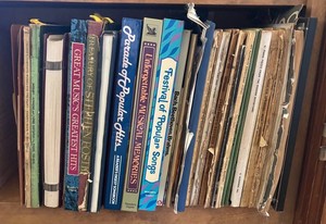 D - Music Books Mixed Lot - Songbooks & Sheet Music Collection