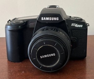 BR1 - Samsung SR4000 Digital Camera