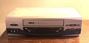 BR1 - Vintage RCA Four Head Hi-Fi Stereo VCR Model VR661HF