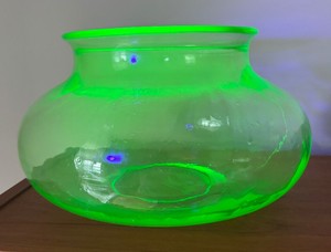 LLR - Vintage Vaseline Glass Fish Bowl