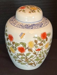 DR - Floral Porcelain Ginger Jar