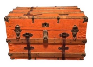 LLR - Vintage Trunk