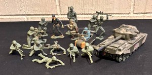 LLR - Toy Soldiers & Tank