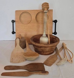 DR - Wooden Kitchen Utensils Mixed Lot Handled Cutting Board Bowl Butter Press Frother