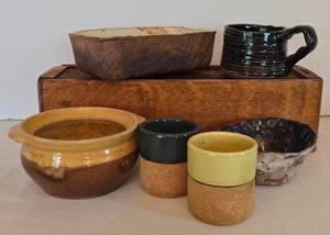 DR - Pottery Planters & Wooden Box Mixed Lot