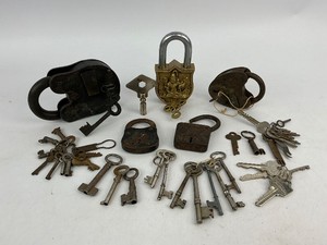 Padlock &amp Skeleton Key Lot