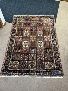 Bakhtiari Persian Rug