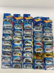 40 Hotwheels Cars