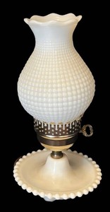 LR - Vintage Hobnail Milk Glass Parlor Lamp