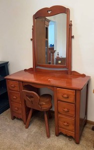 DR - Vintage Desk with Mirror & Chair