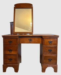 DR - Vintage Maple Vanity Dressing Table With Mirror