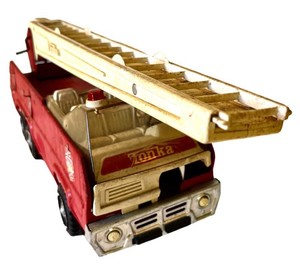 FR - Vintage Tonka Fire Truck Model 2960 1973 Steel Ladder Truck