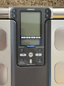 FR - Body Composition Monitor - Omron HBF-500 Scale
